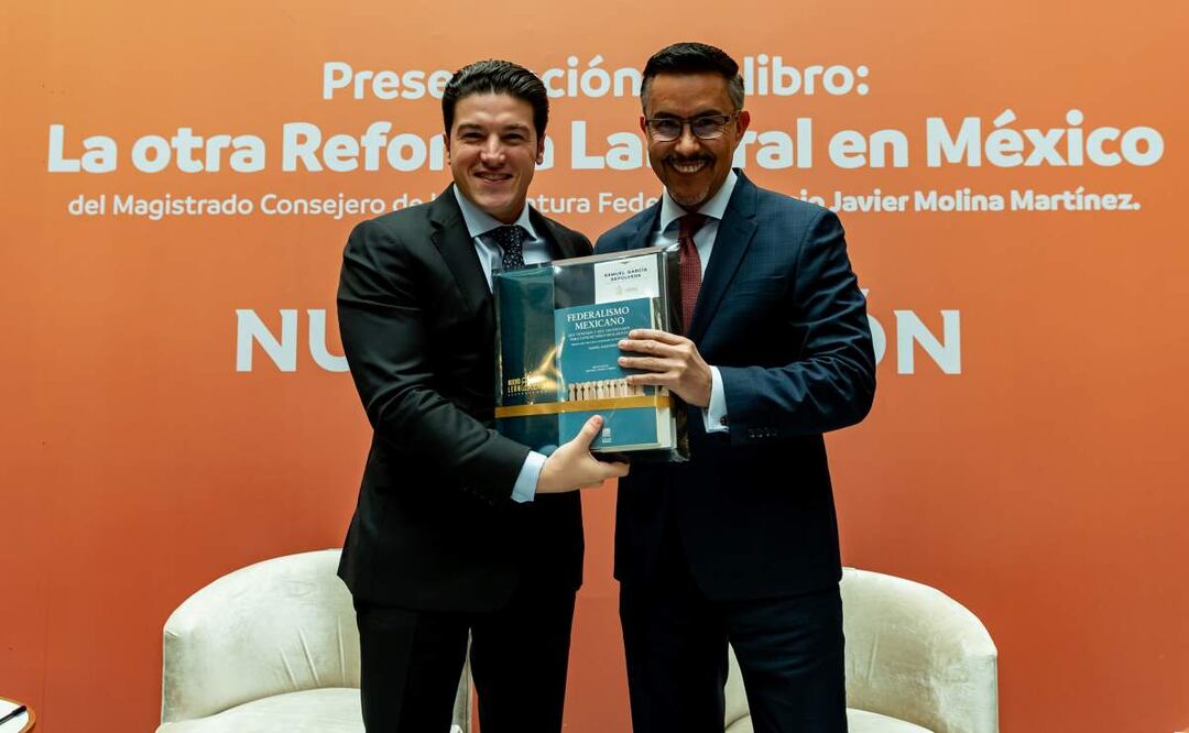 Samuel García y Sergio Javier Molina Martínez durante presentación del libro “La otra reforma laboral en México” (31/01/2025). Foto: Especial