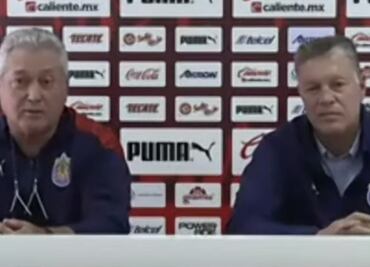 Ricardo Peláez advierte en Chivas, "nos partimos la madre o no seguimos"