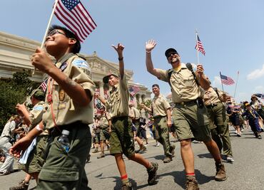 Tras Weinstein, scouts de EU denuncian besos y abrazos "forzados"