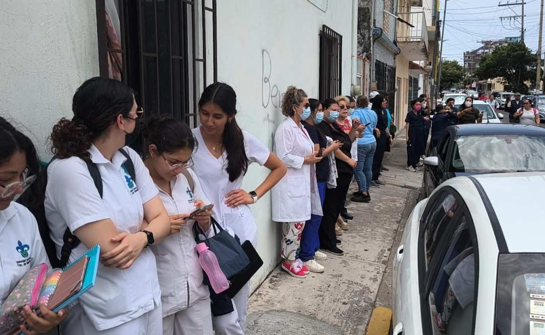 Se registra explosión en laboratorio de la Universidad Veracruzana; 22 jóvenes reciben atención médica.
Foto: Especial.