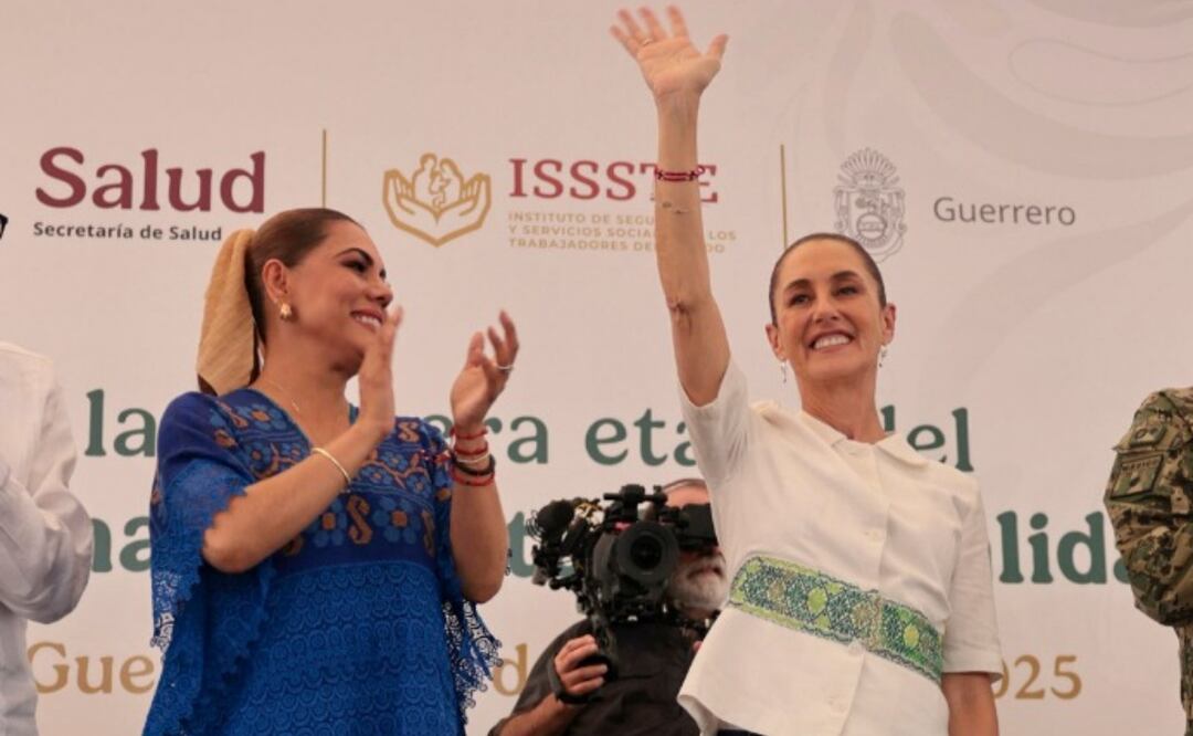 Presidenta Claudia Sheinbaum durante su visita en Acapulco junto a la gobernadora de Guerrero Evelyn Salgado (22/08/2025). Foto: Presidencia
