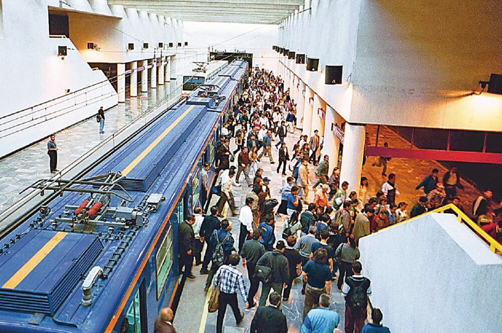 El proyecto de ampliación de la Línea A contemplaba construir más estaciones desde la terminal actual de La Paz hasta llegar a Chalco (ARCHIVO EL UNIVERSAL)