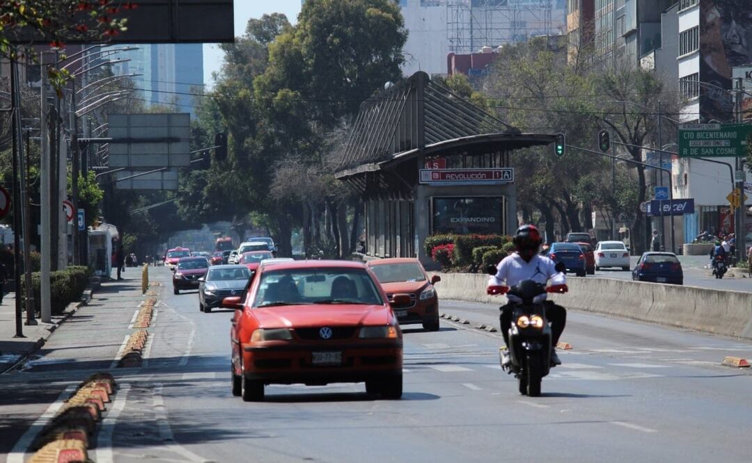 Todas las restricciones vehiculares del programa, tanto la semanal como la sabatina, se aplican en un horario de las 5:00 a las 22:00 horas, en foráneos aplica de 5:00 a 11:00 horas. Foto: Samyra Sosa. EL UNIVERSAL