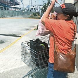 Aplican tiendas la prohibición de bolsas de plástico