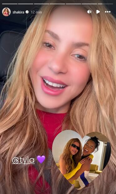 Shakira reaparece tras la inauguración del Mundial en México y manda saludos a la cantante Tyla.