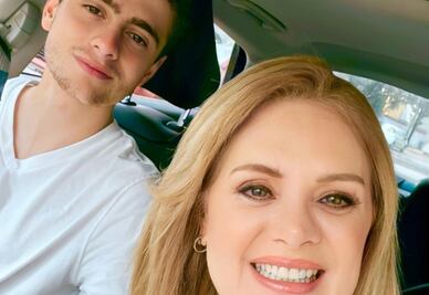 Erika Buenfil confiesa que Nicolás invitó a su padre a su fiesta de 18 pero no llegó