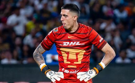 Alex Padilla, portero de Pumas comete terrible error; recibe muchas críticas 