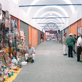 Ex alcalde de GAM dice que locales no son de funcionarios