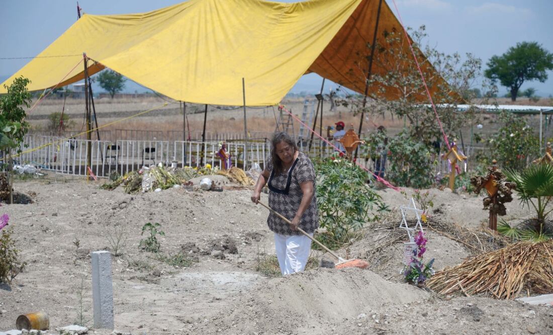 Para el proceso de análisis, se contará con la instalación de carpas que resguardarán a familiares de víctimas y observadores (CIUDADANOS MX)