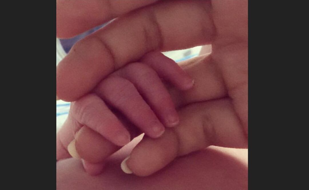 El pequeño es el nuevo hermano de Carmen, de dos años, y de Ireland, de 19, quien es la única hija que tuvo la estrella de "30 Rock" con su primera esposa, Kim Basinger. FOTO: Tomada de Twitter 