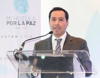 Góber prefiere fuera a funcionarios misóginos