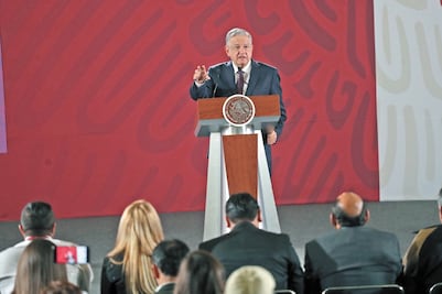 Se queja López Obrador por la tardanza del estudio