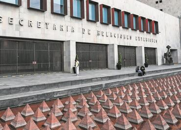 Embajadores regresan sin foto con AMLO