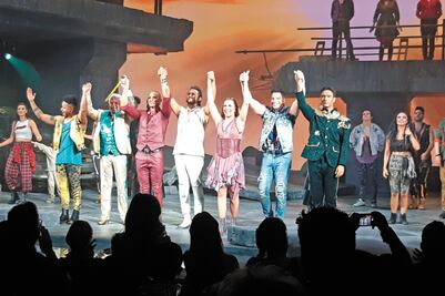 Superestrellas logran milagro en escena