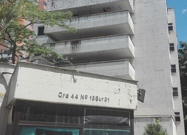 Así es "el palacio" en que vivió Pablo Escobar y que están por demoler