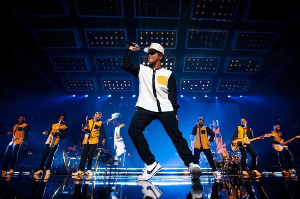 El cantante está en la etapa final de la gira 24K Magic. (TOMADA DE TWITTER)