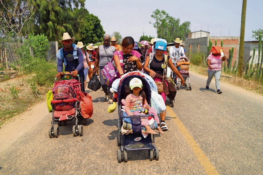 Con programas sociales de México en Centroamérica se ha reducido la intención de migrar, asegura SRE. Foto: EL UNIVERSAL