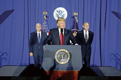 Ordena Trump levantar el muro