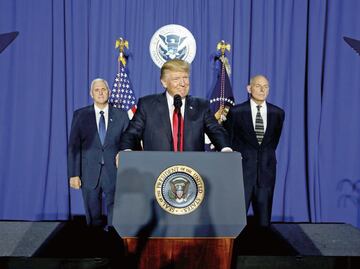 Ordena Trump levantar el muro