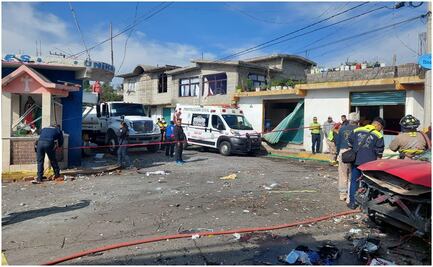 Camioneta cargada con pirotecnia explota durante fiesta patronal en Tepetlixpa; reportan un muerto y 8 heridos