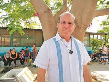 “Algunos pagaron a Irineo para ir a EU”