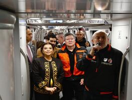 Tras mil 224 días, reabren por completo la Línea 1 del Metro CDMX; “fue la renovación más rápida del mundo”, presume Brugada