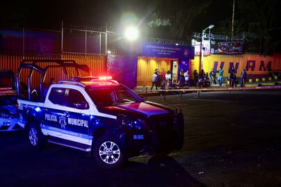 Estudiantes toman la FCPyS de la UNAM, tras muerte de estudiante en CCH Naucalpan