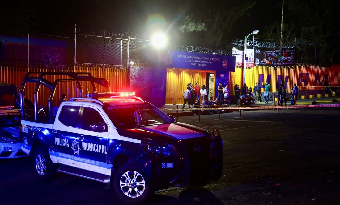 La Fiscalía mexiquense señala que el cuerpo del joven de 19 años, estudiante de la FES Acatlán, fue hallado en la vía pública. Foto: Valente Rosas