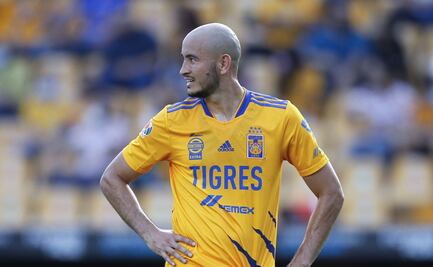 Carlos González es baja de Tigres por probable positivo a Covid-19