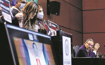 Romero Oropeza logra salir ileso de San Lázaro