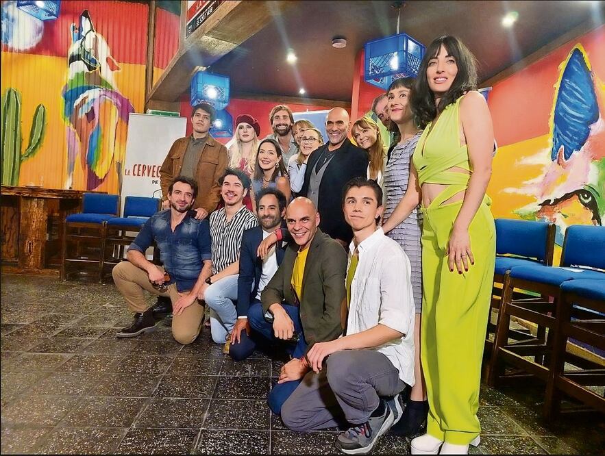 El productor Morris Gilbert dice que en una semana se integró la compañía. Foto: Sughey Baños / EL UNIVERSAL