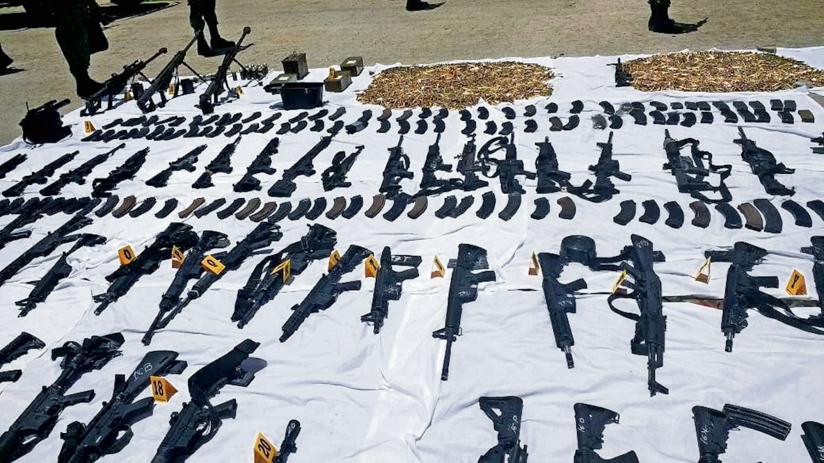 La Secretaría de Relaciones Exteriores estima que hay en circulación 13 millones de armas sin registro. Foto: Archivo / EL UNIVERSAL