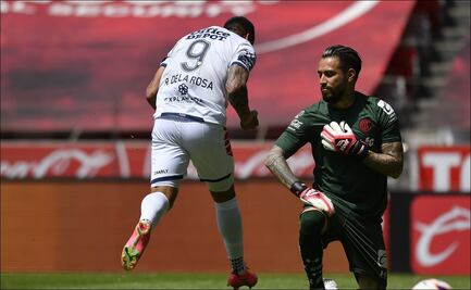 Pachuca visitó el Nemesio Diez y sacó la victoria ante Toluca