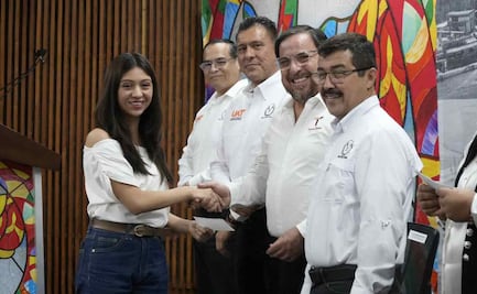 UAT entrega más de 8 mil becas; impulsan excelencia académica en Tamaulipas