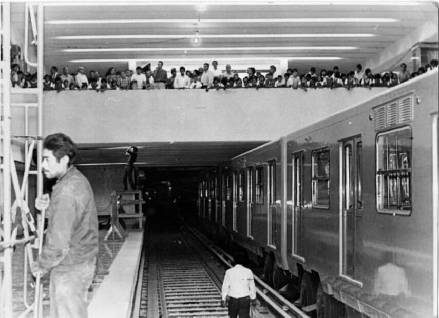 Los primeros usuarios del Metro