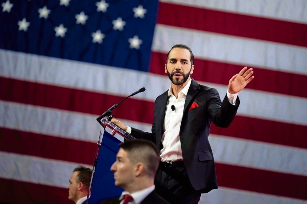 El presidente de El Salvador, Nayib Bukele, durante su discurso en la Conferencia de Acción Política Conservadora, en Maryland, el jueves. Foto: Brendan Smialowski / AFP