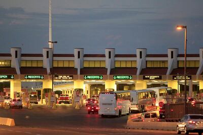 Extienden cierre parcial de frontera México - EU hasta el 21 de noviembre 