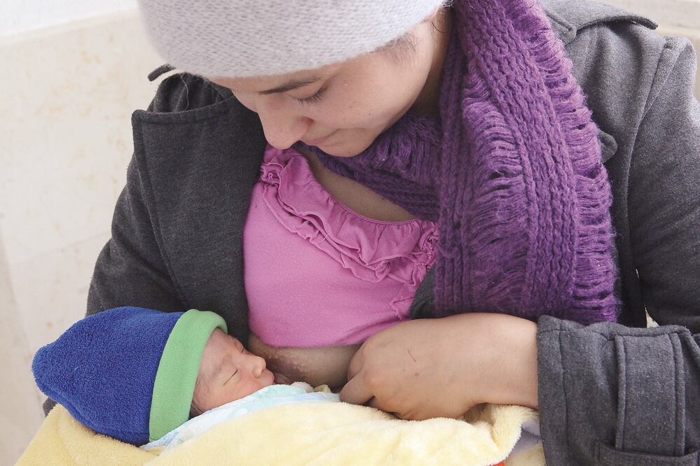 Se estima que en el país hay aproximadamente 2 millones de nacimientos al año, pero sólo uno de cada siete son amamantados durante los primeros seis meses de su vida (LUCÍA GODÍNEZ. EL UNIVERSAL)