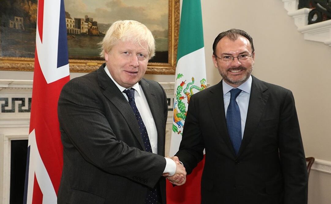 Secretary of State for Foreign & Commonwealth Affairs, Boris Johnson (L) greets Mexico Foreign Ministry Luis Videgaray Caso prior to his work meeting in London, UK - Photo: SRE