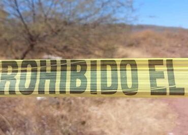 Camioneta choca contra un árbol en León; hay 3 muertos y 2 heridos