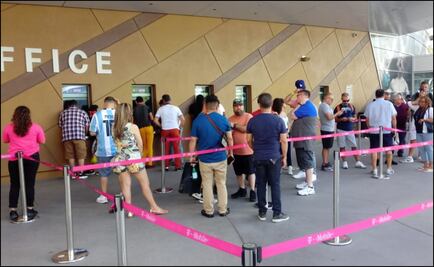 Aficionados buscan boletos en taquilla para la Canelo-Jacobs