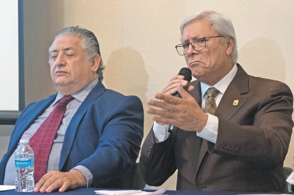 Jaime Bonilla (der.) insistió en que su elección fue democrática y limpia. Foto: CUARTOSCURO