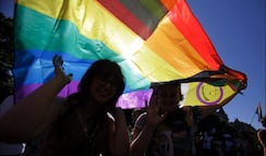 Marcha LGBT+ 2026; 30 ideas de frases para tus carteles del Orgullo