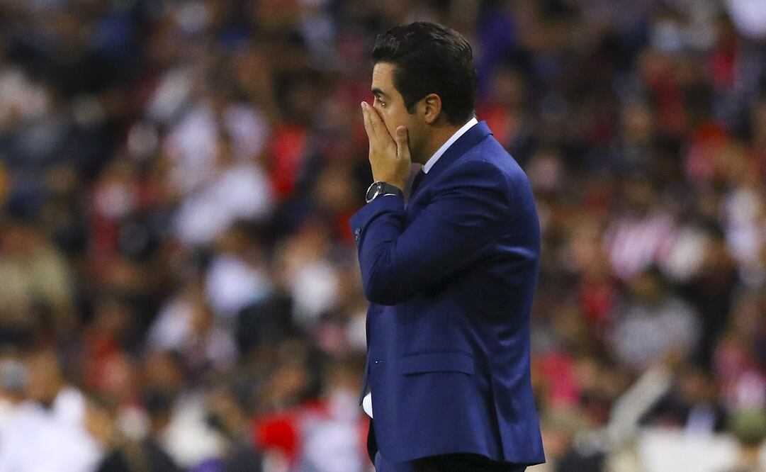 El técnico no es querido por algunos aficionados del Guadalajara - FOTO: Imago7