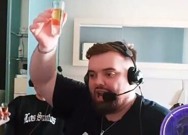 Ibai Llanos se toma su primer shot de tequila: "Por México"