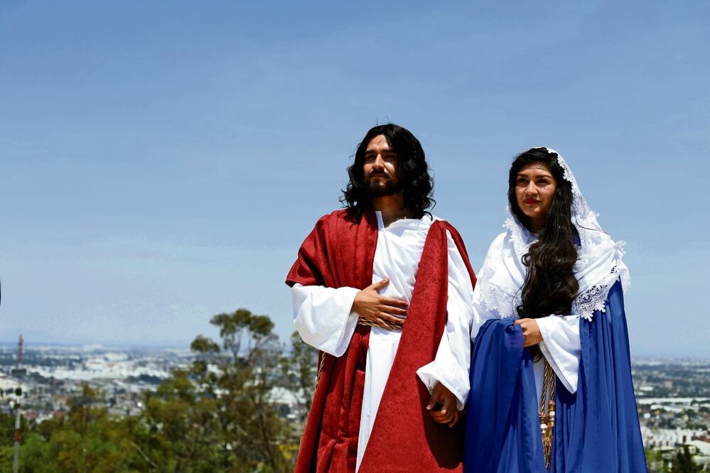 Los actores que representarán a Jesús y María ya se encuentran listos para la representación de los días santos en Iztapalapa. Foto: Saúl Peña / Obturador Mx