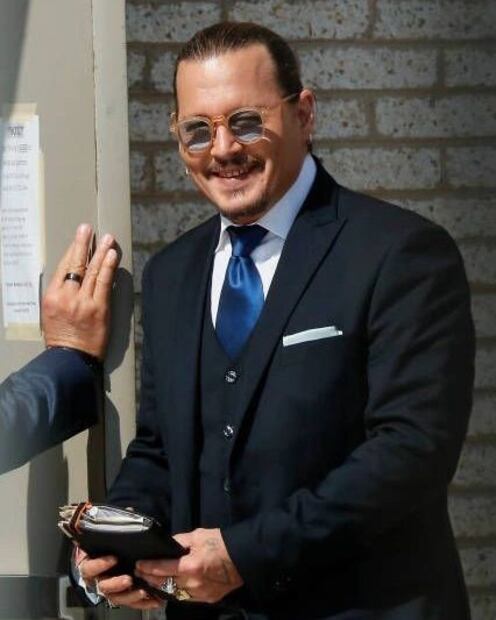 Johnny Depp no se higieniza con regularidad (Fuente Instagram @johnny.deep.fan)