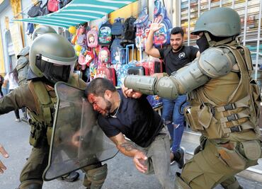 “Chile carece de los mínimos democráticos”