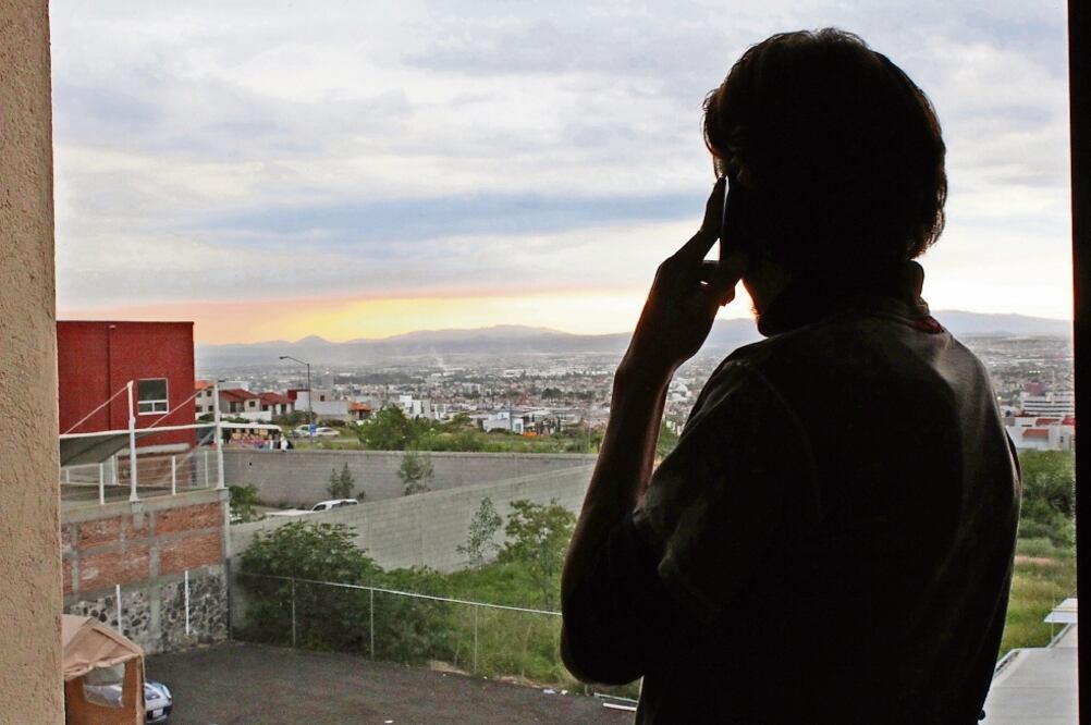 Función. La App emite una alerta que señala No contestes, #sospechoso y el número de referencia 