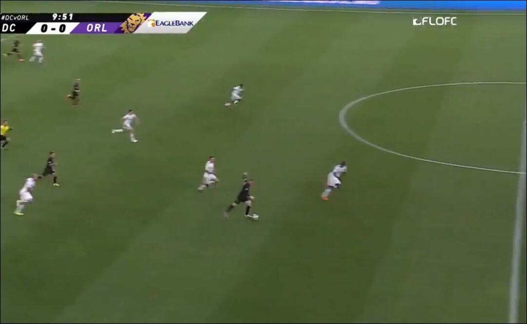 Golazo de Wayne Rooney. Foto: Especial